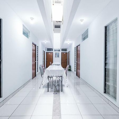 Hotel Super Oyo 1516 Cemara Gading Syariah Bogor Esterno foto