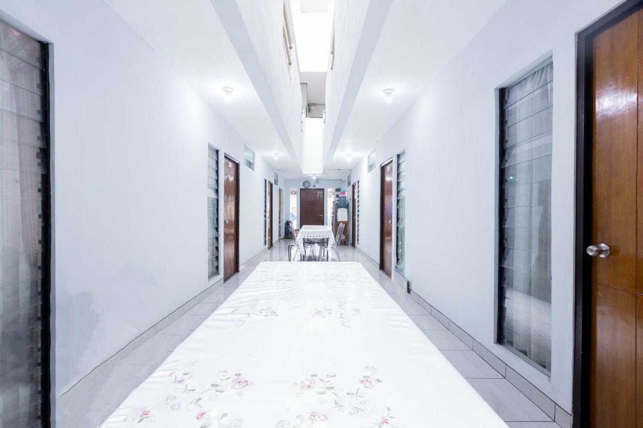 Hotel Super Oyo 1516 Cemara Gading Syariah Bogor Esterno foto